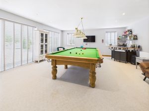 Games Room- click for photo gallery